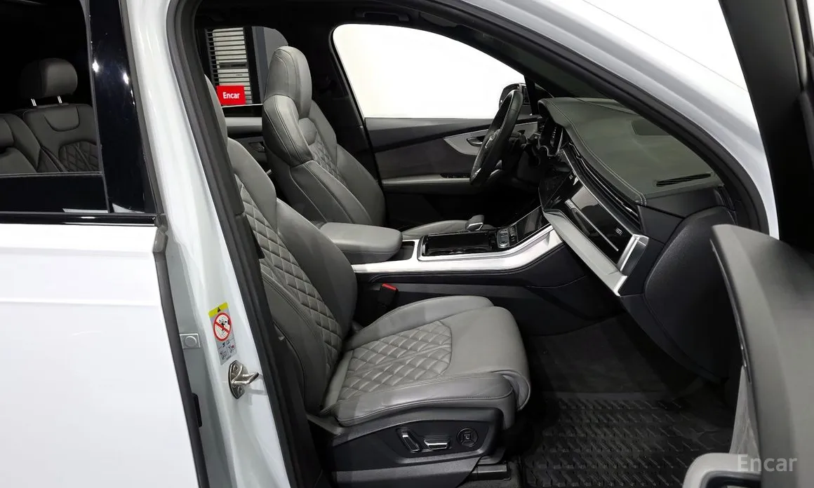 Фото 11 - Audi Q7