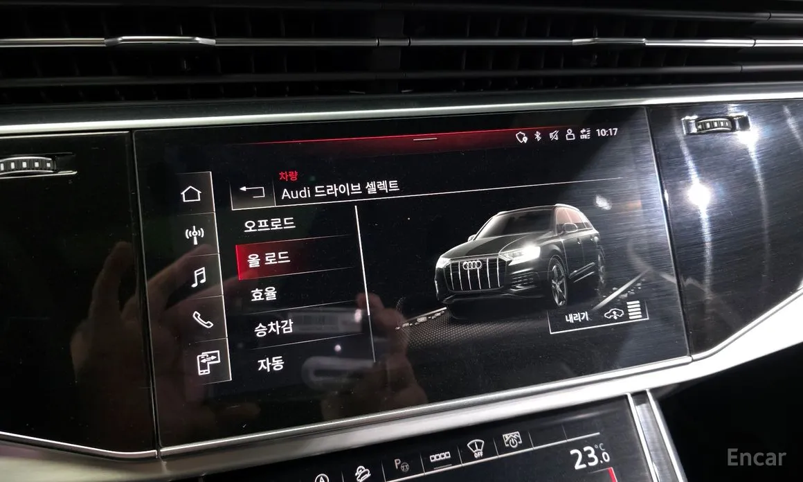 Фото 17 - Audi Q7