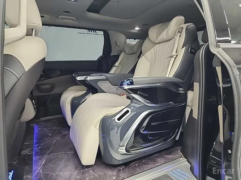 Фото 1 - Kia Carnival