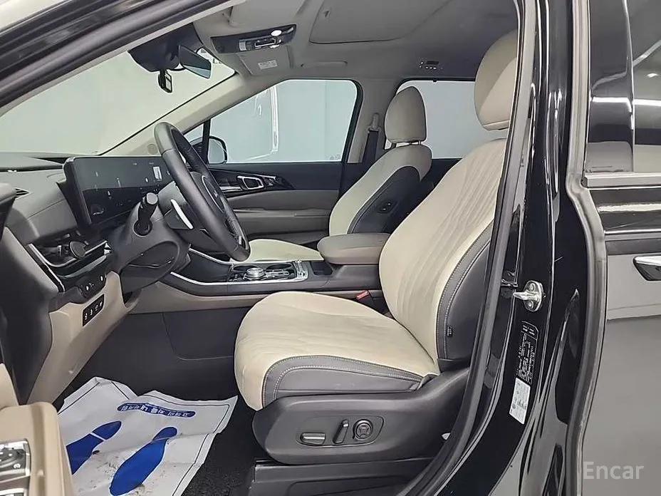 Фото 12 - Kia Carnival