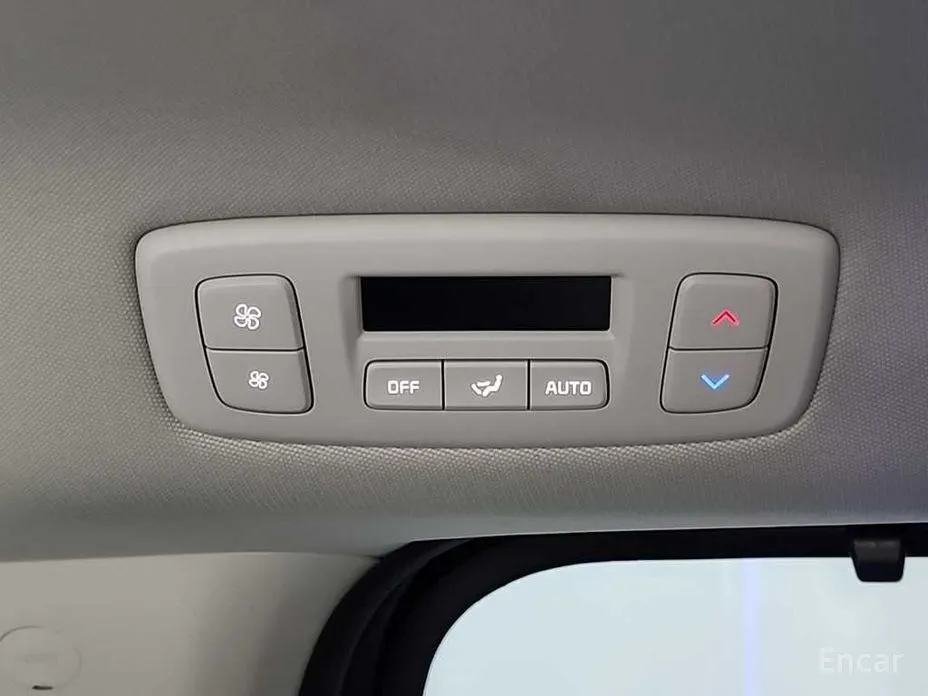 Фото 14 - Kia Carnival