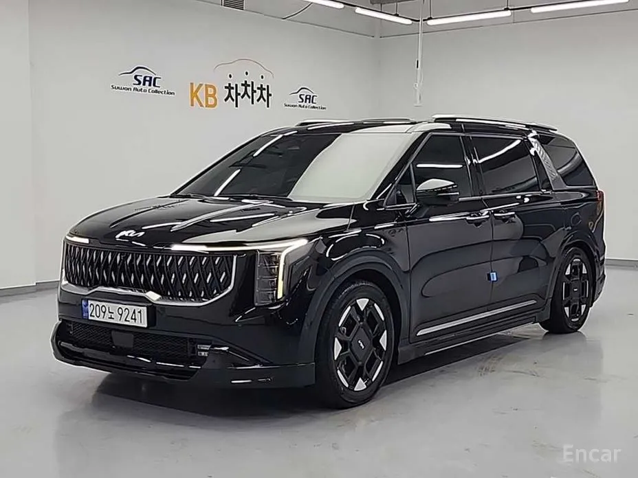 Фото 2 - Kia Carnival