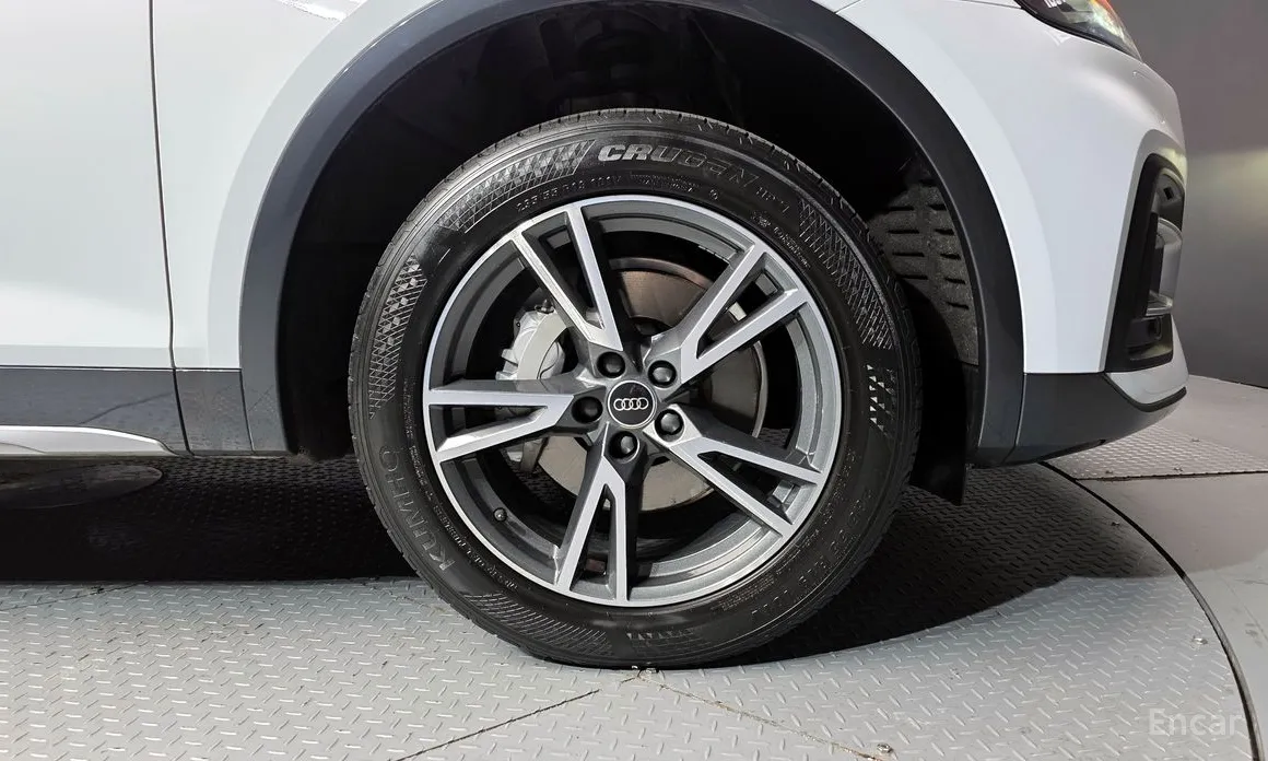 Фото 5 - Audi Q5