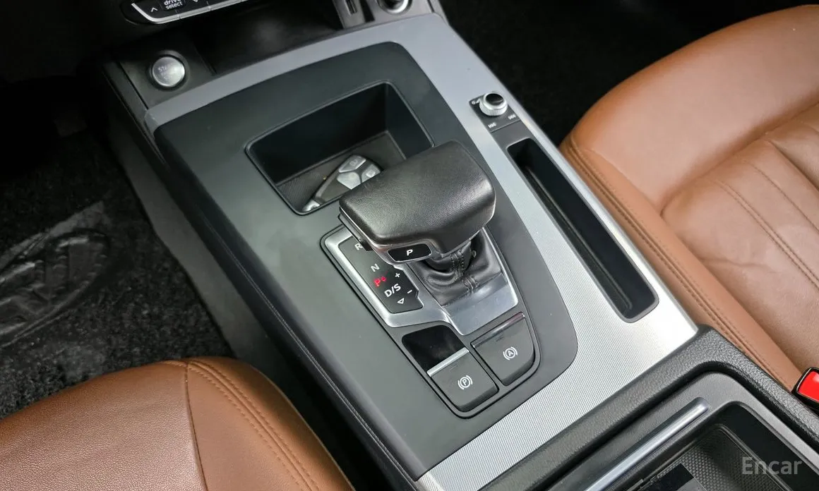 Фото 9 - Audi Q5