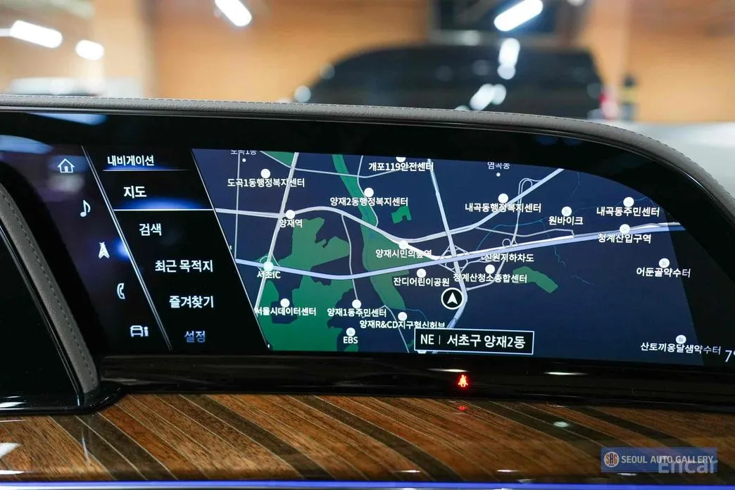 Фото 11 - Cadillac Escalade