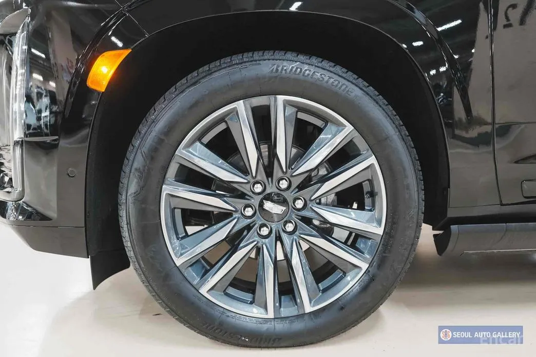 Фото 3 - Cadillac Escalade