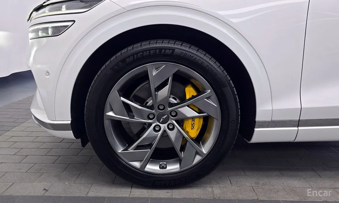 Фото 5 - Genesis GV70