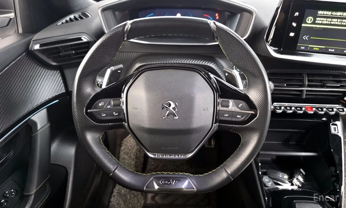 Фото 14 - Peugeot 2008