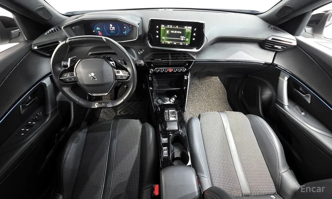 Фото 7 - Peugeot 2008