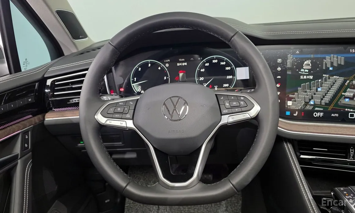 Фото 13 - Volkswagen Touareg