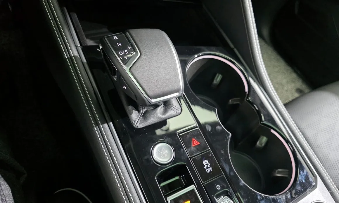 Фото 9 - Volkswagen Touareg