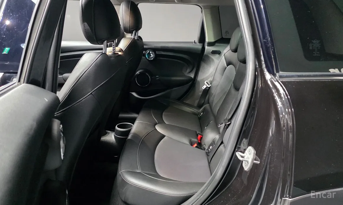 Фото 12 - Mini Cooper