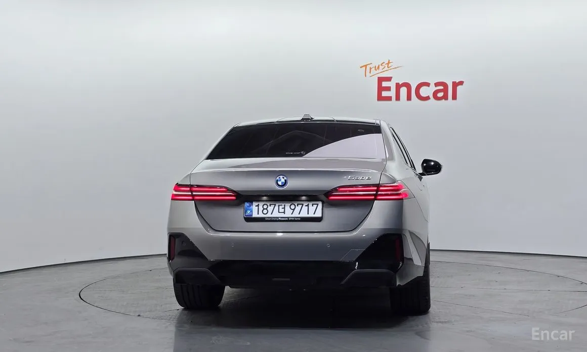 Фото 4 - BMW 5 Series