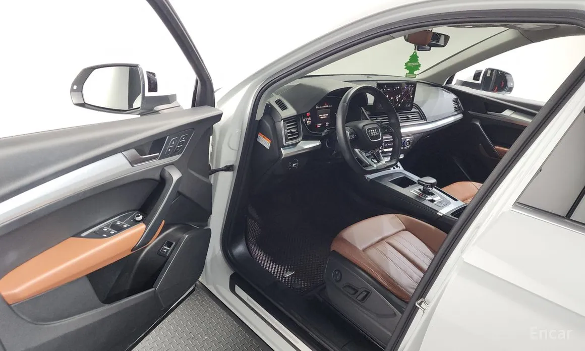 Фото 10 - Audi Q5