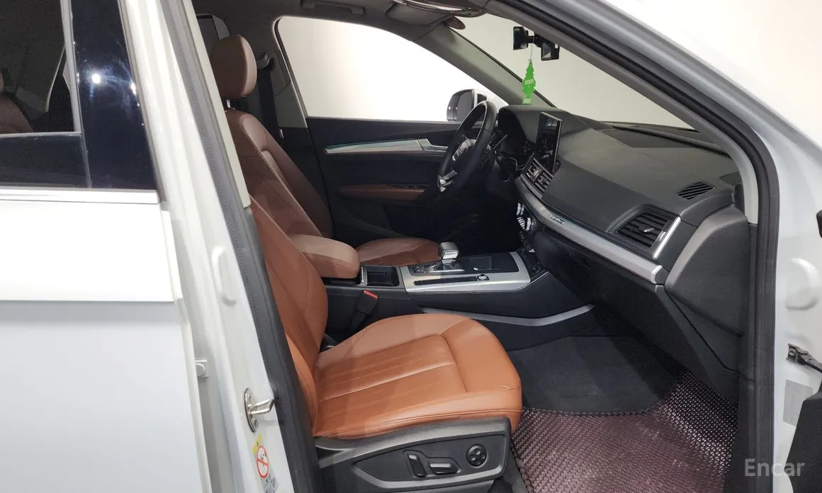 Фото 11 - Audi Q5