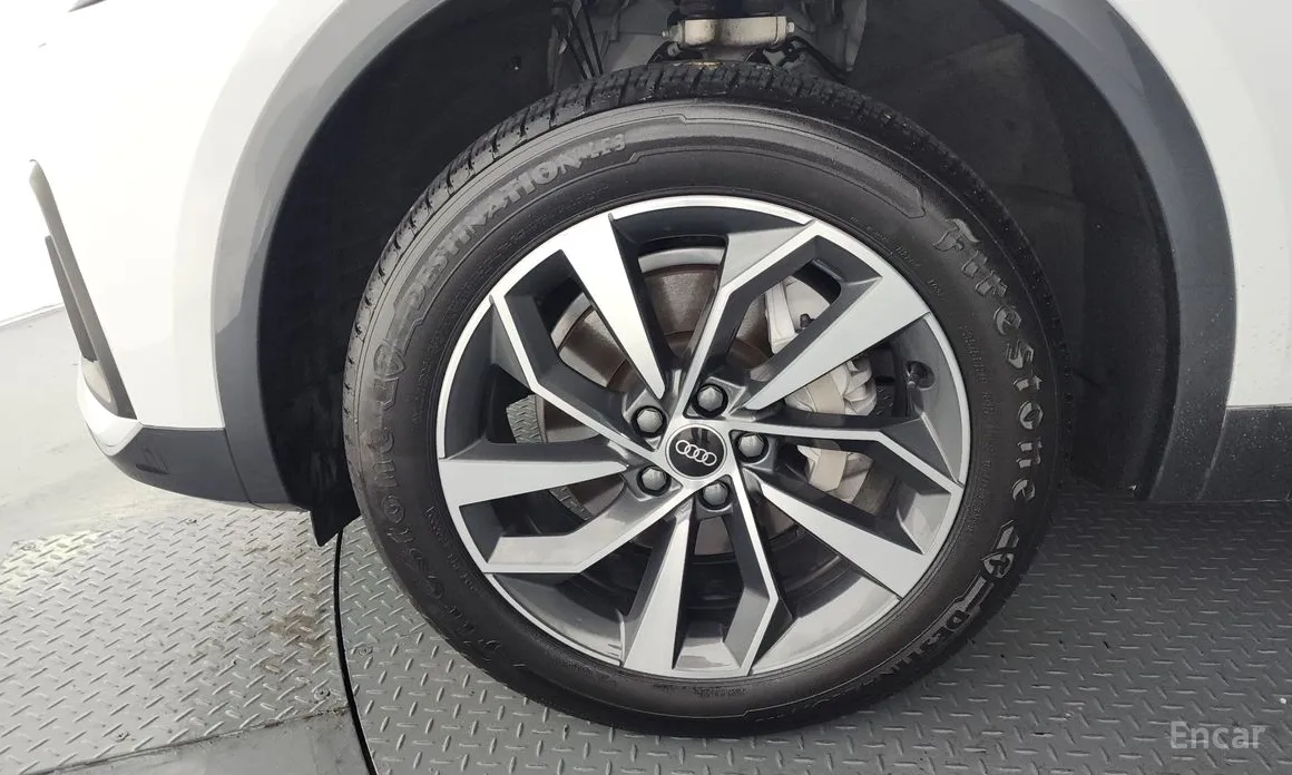 Фото 5 - Audi Q5