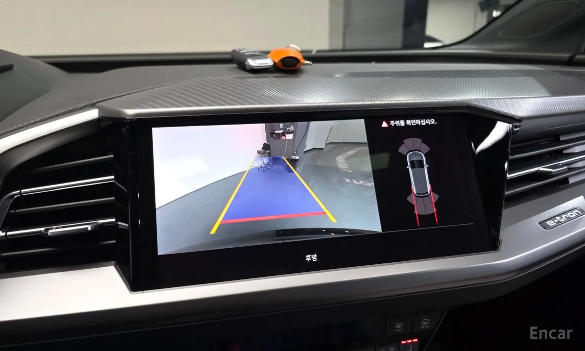 Фото 16 - Audi Q4 e-tron