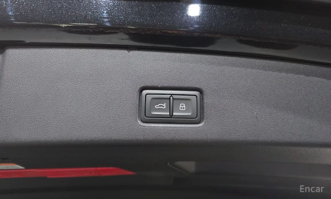 Фото 20 - Audi Q4 e-tron