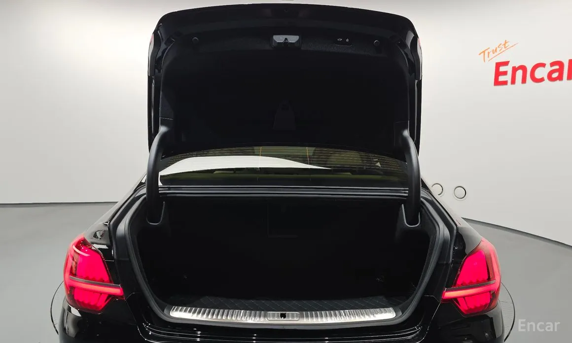 Фото 20 - Kia K9