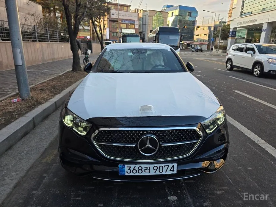 Фото 1 - Mercedes-Benz E-Class