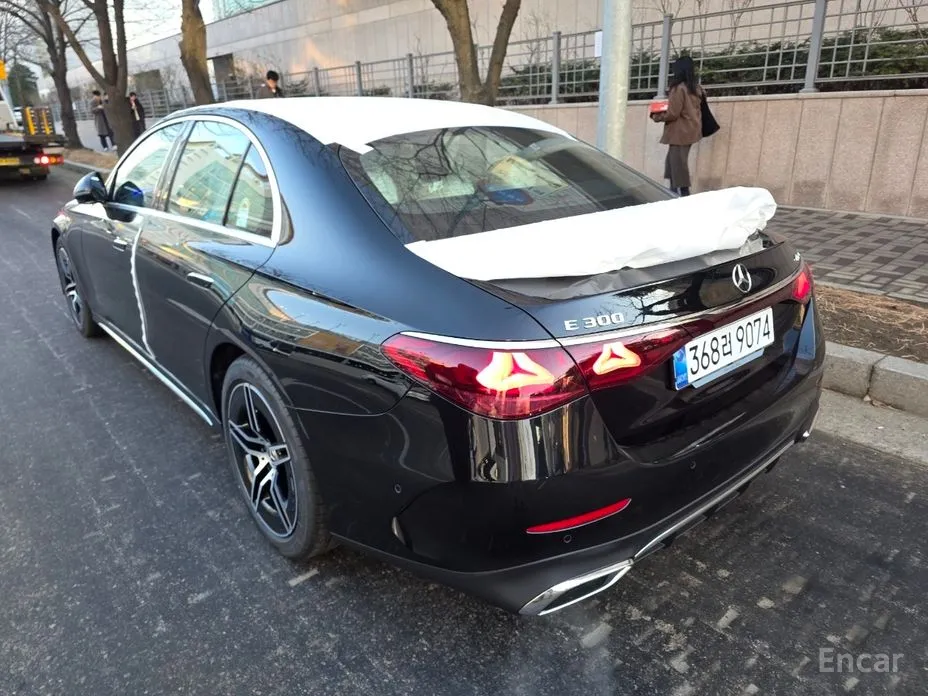 Фото 2 - Mercedes-Benz E-Class