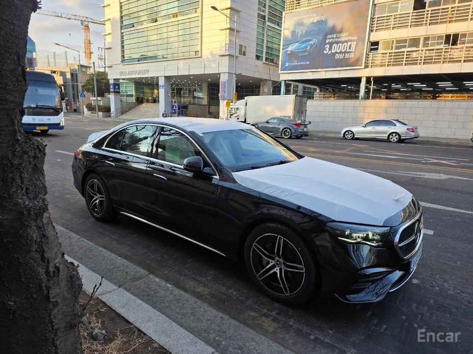 Фото 4 - Mercedes-Benz E-Class