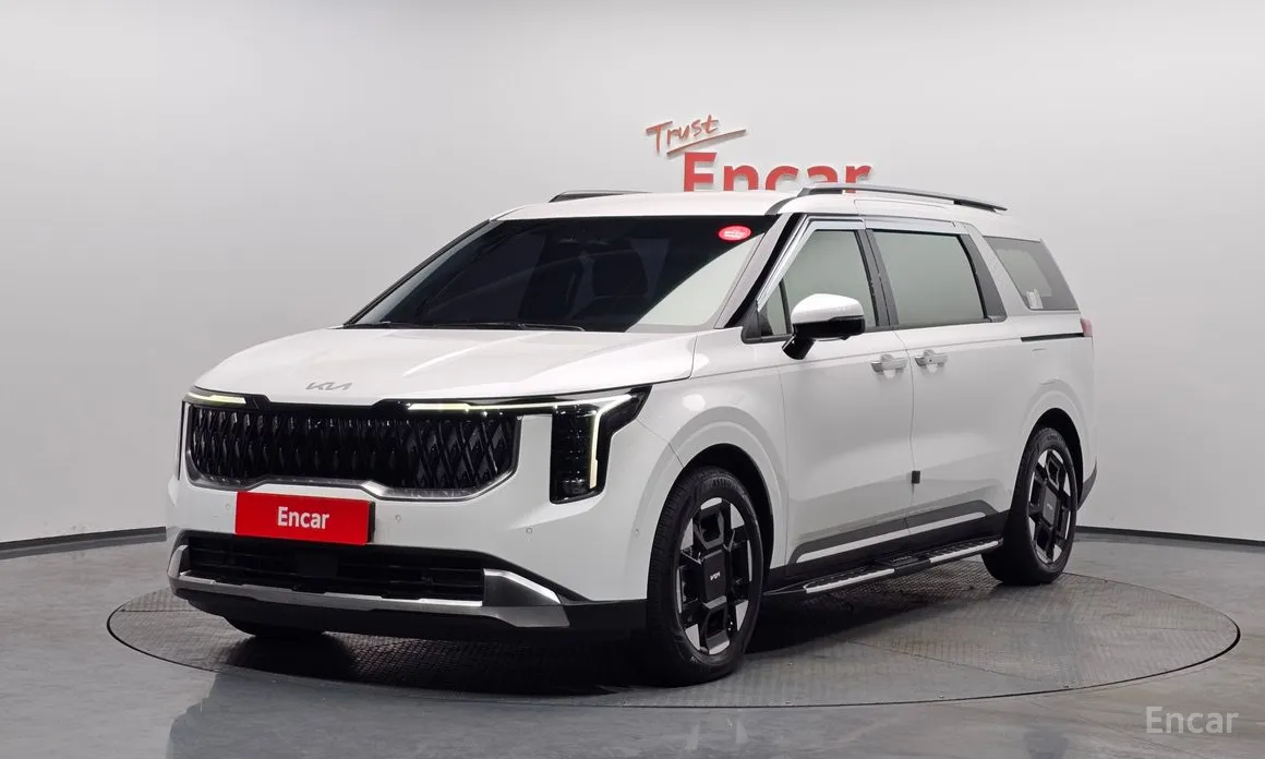 Фото 1 - Kia Carnival