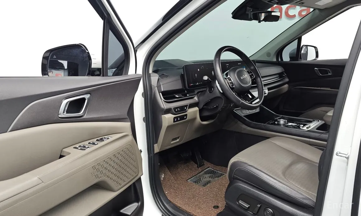 Фото 10 - Kia Carnival