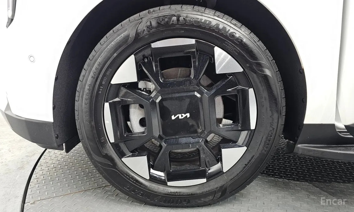 Фото 5 - Kia Carnival