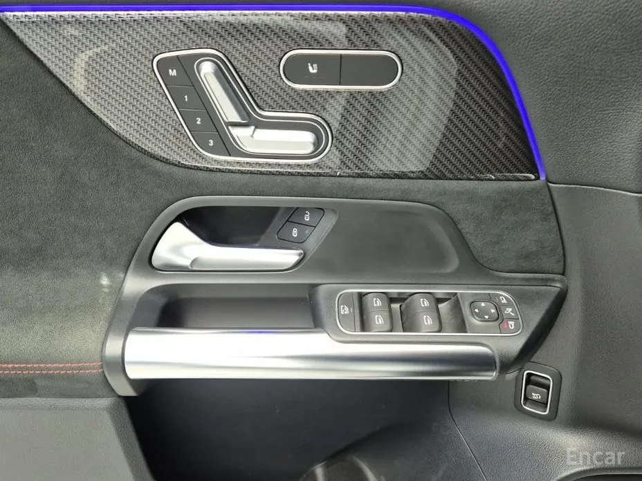 Фото 19 - Mercedes-Benz GLA-Class