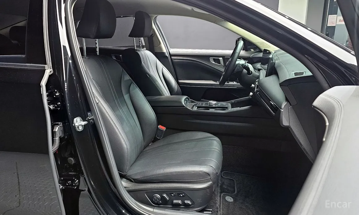 Фото 10 - Kia K8