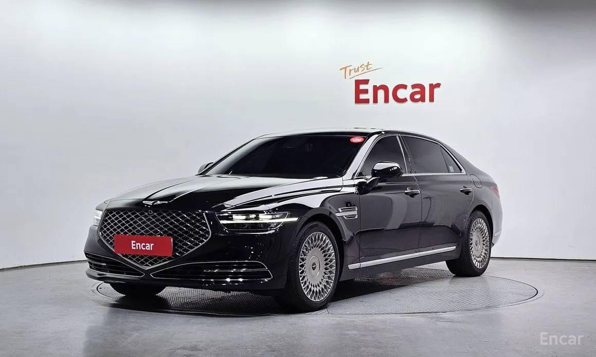 Фото 1 - Genesis G90