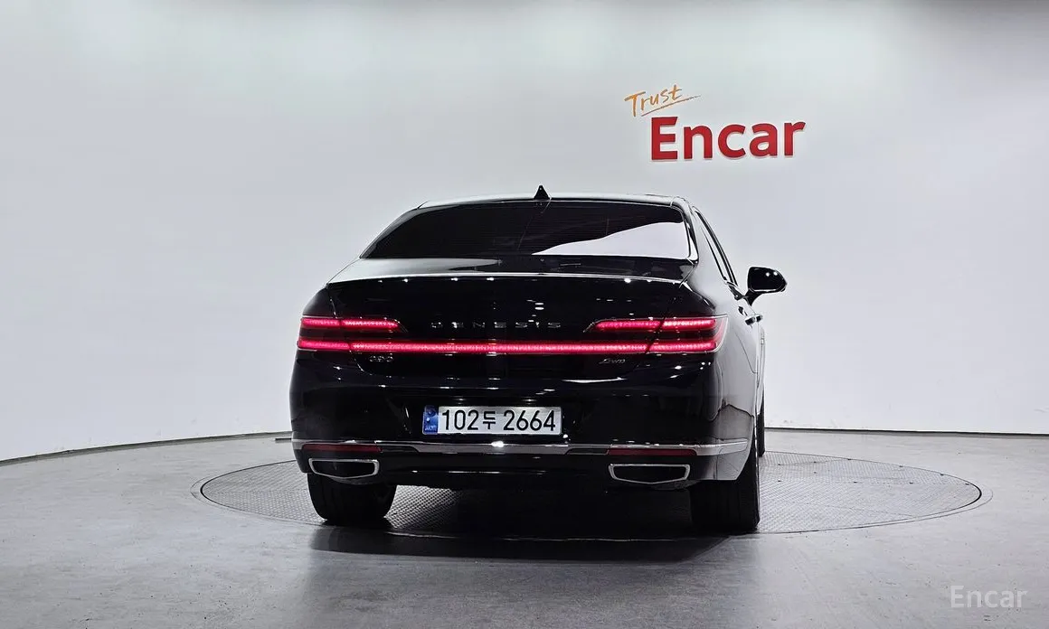 Фото 4 - Genesis G90