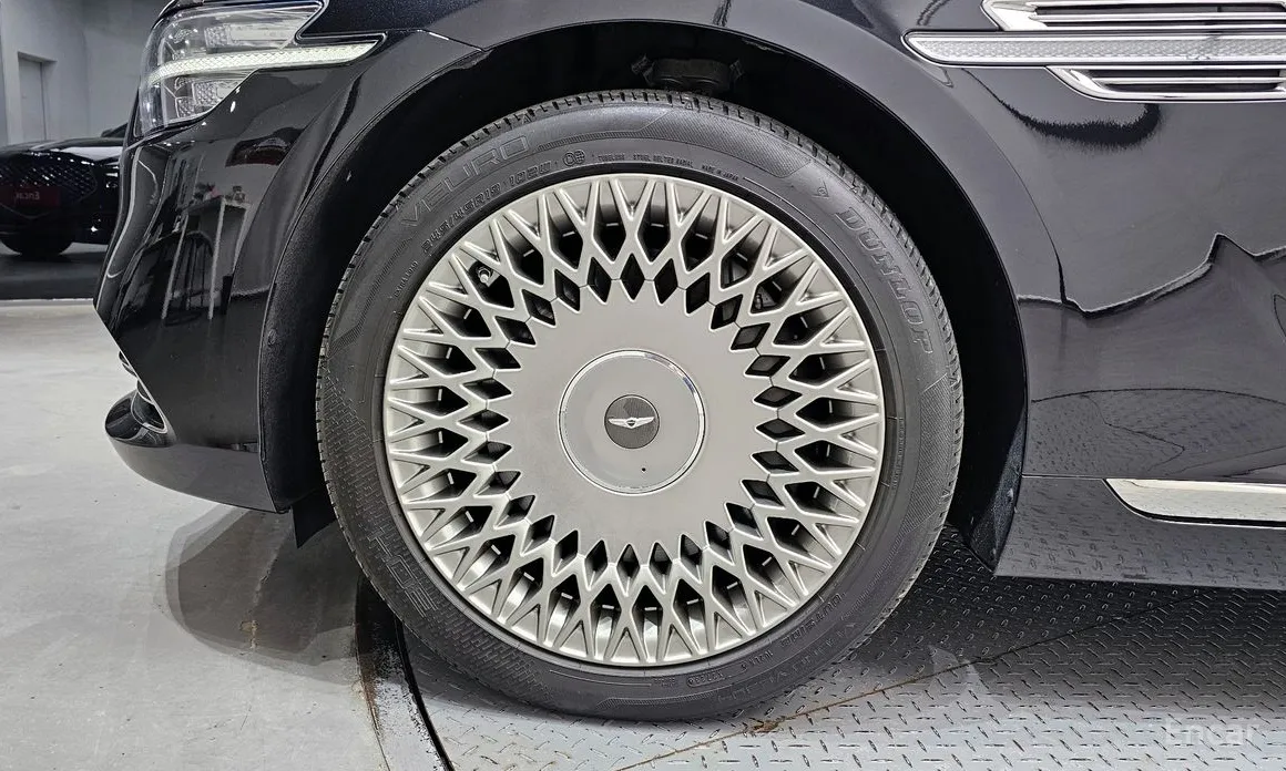 Фото 5 - Genesis G90