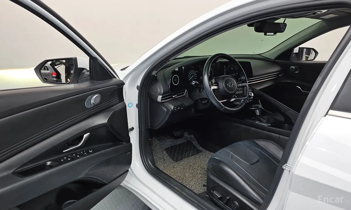 Фото 10 - Hyundai Avante