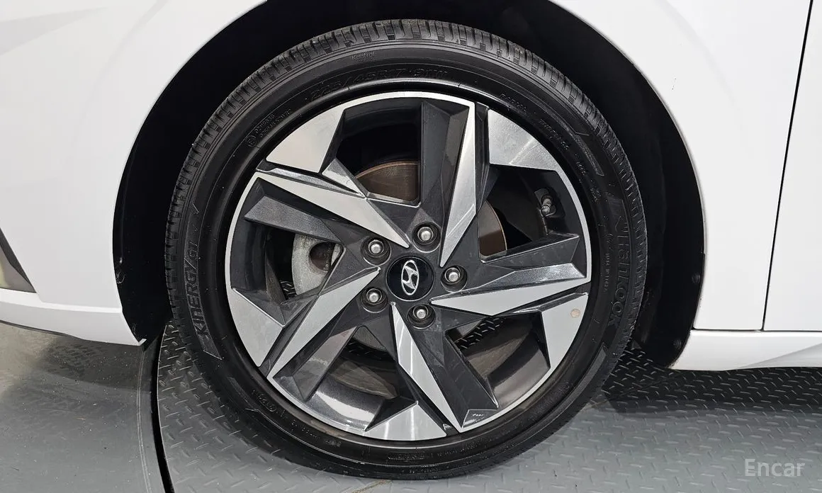 Фото 5 - Hyundai Avante