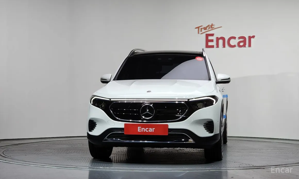 Фото 3 - Mercedes-Benz EQB