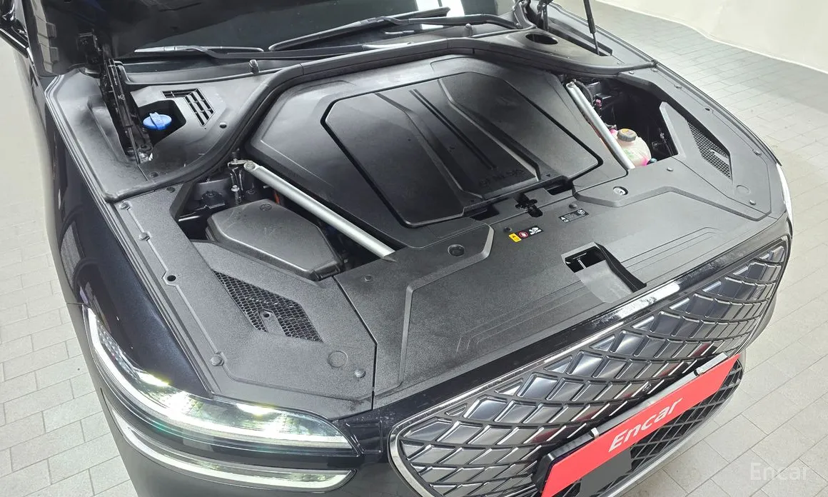 Фото 6 - Genesis GV70