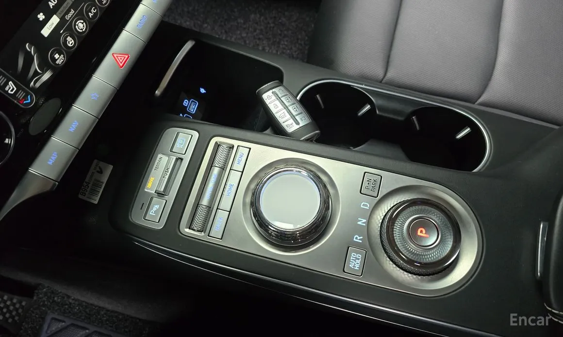 Фото 9 - Genesis GV70