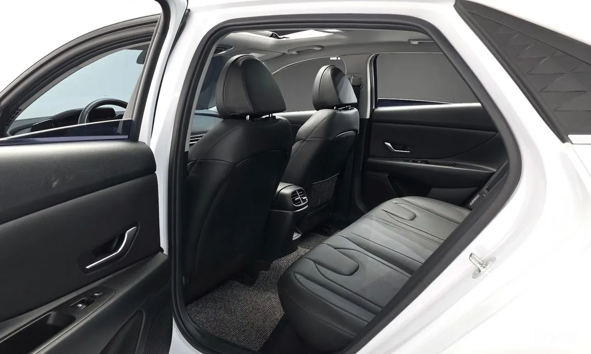 Hyundai Avante 2023 1.6