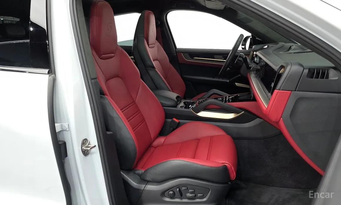 Фото 10 - Porsche Cayenne