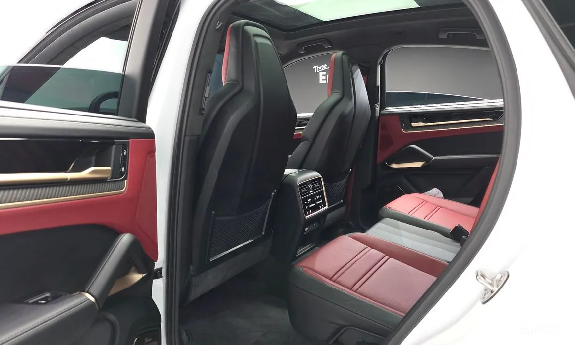 Фото 12 - Porsche Cayenne