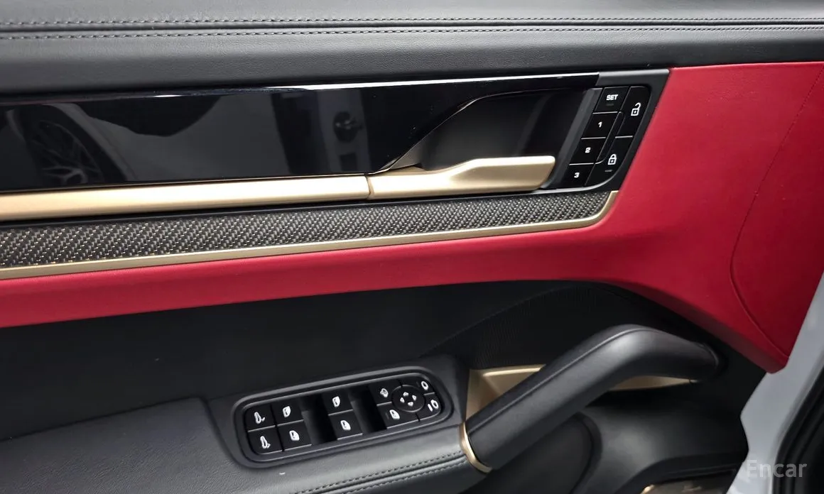 Фото 18 - Porsche Cayenne