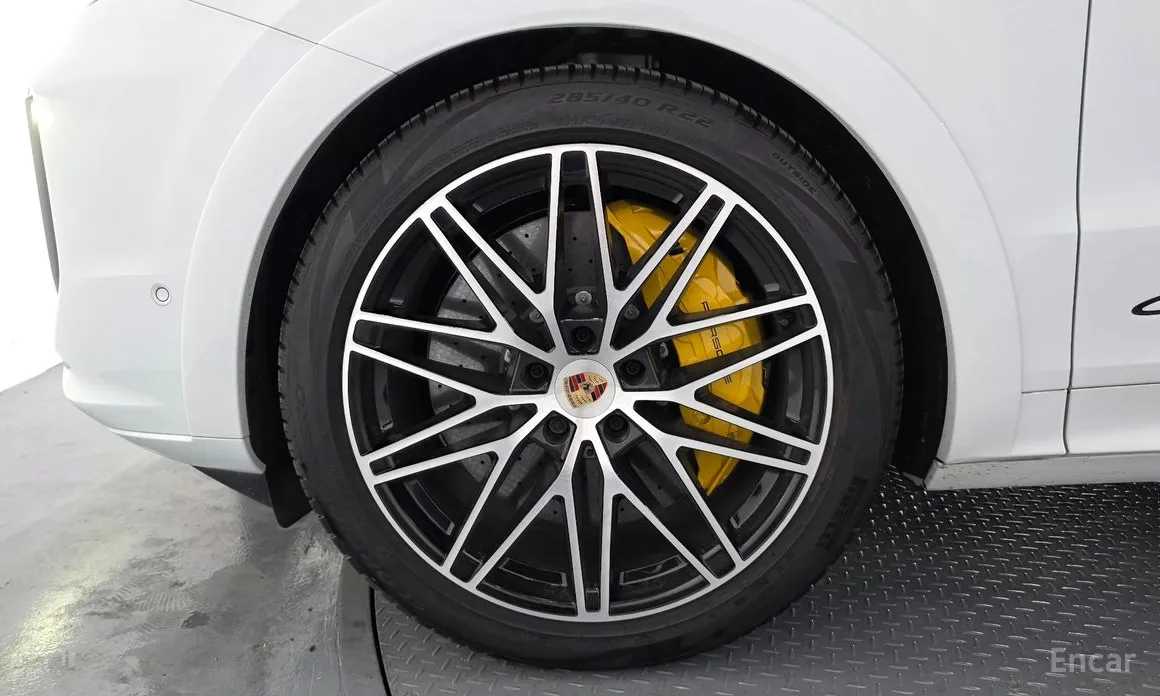 Фото 5 - Porsche Cayenne