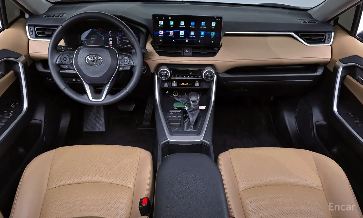 Фото 7 - Toyota RAV4