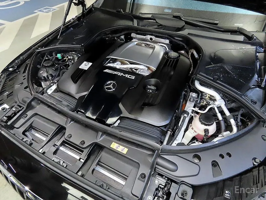 Фото 20 - Mercedes-Benz S-Class