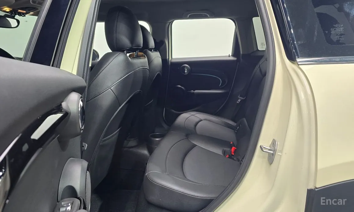 Фото 12 - Mini Cooper