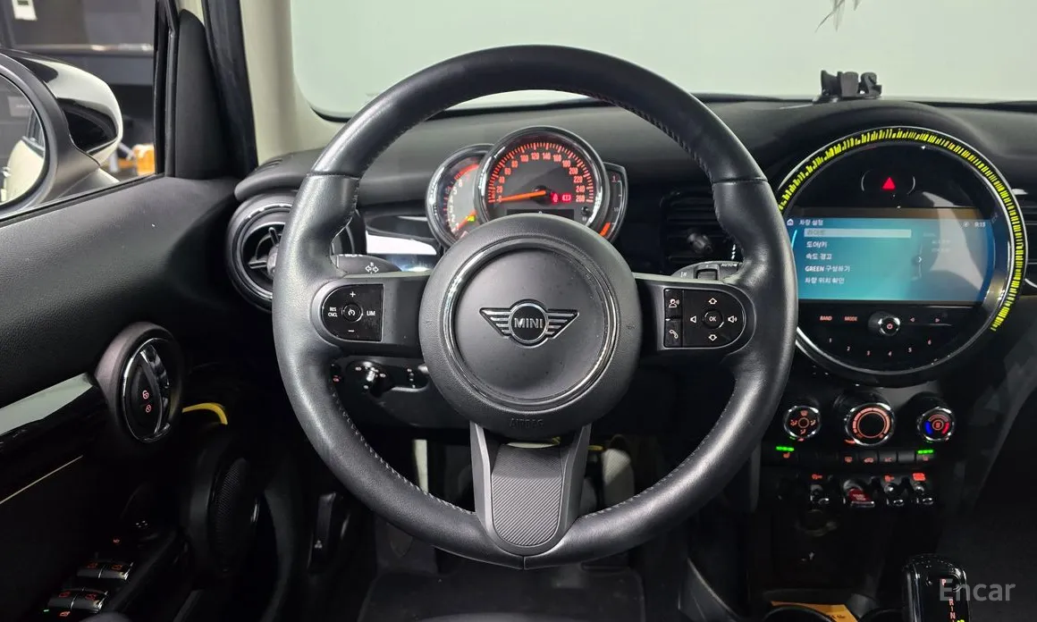 Фото 13 - Mini Cooper