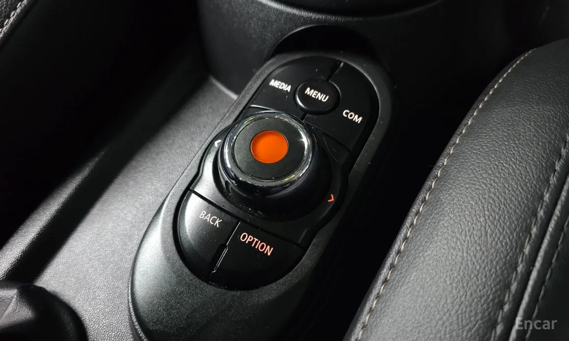 Фото 17 - Mini Cooper