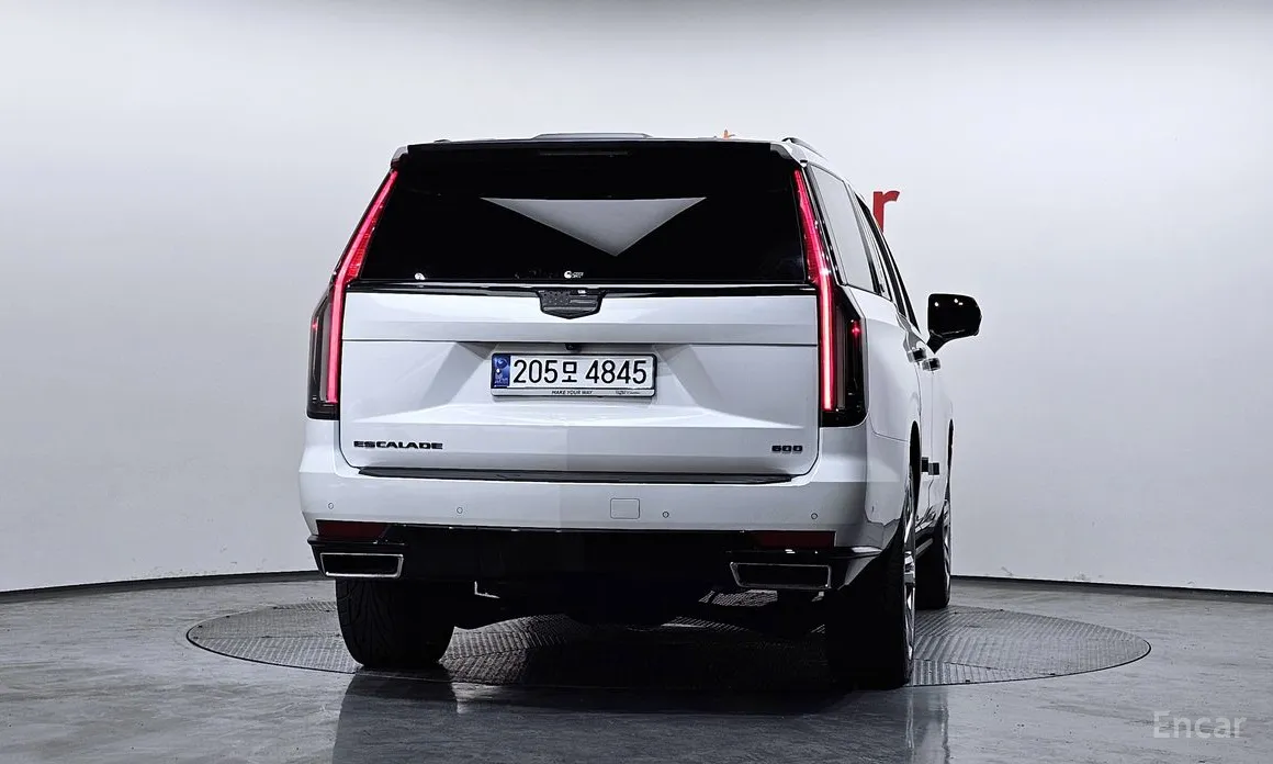 Фото 4 - Cadillac Escalade